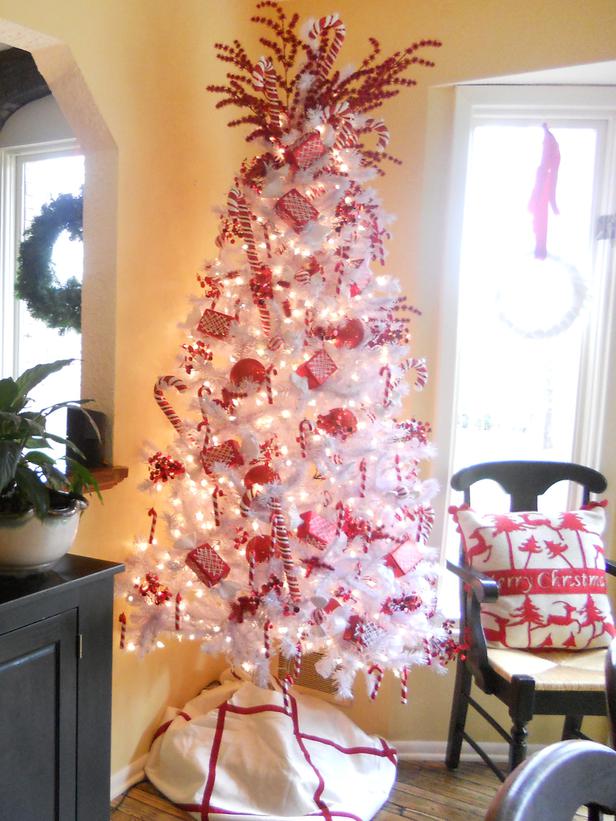 christmas ideas for women 2011. 2011 Christmas Tree Designs and Decor Ideas